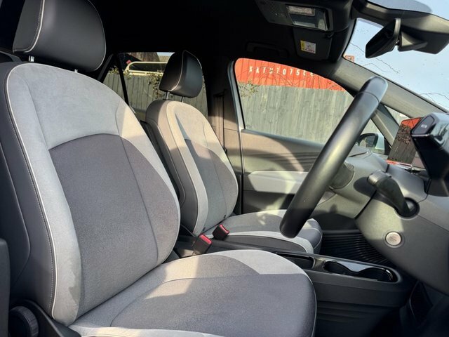Volkswagen ID.3 2020 Pro Performance 58Kwh Business Hatchback White #5