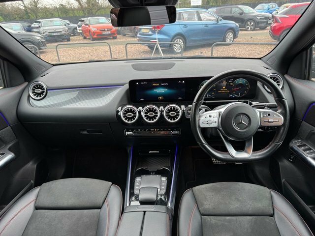 Mercedes-Benz GLA Class 2020 1.3 Gla200 Amg Line Premium Suv WN70DVX Grey #3