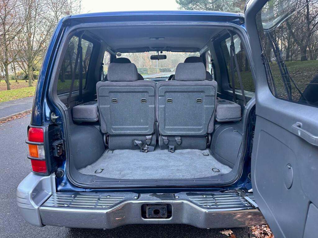 Mitsubishi Shogun Evolution Silver #27