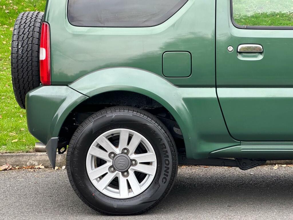 Suzuki Jimny Suv 1.3 Stunning Fresh Import 5 Speed 2010 Green #5
