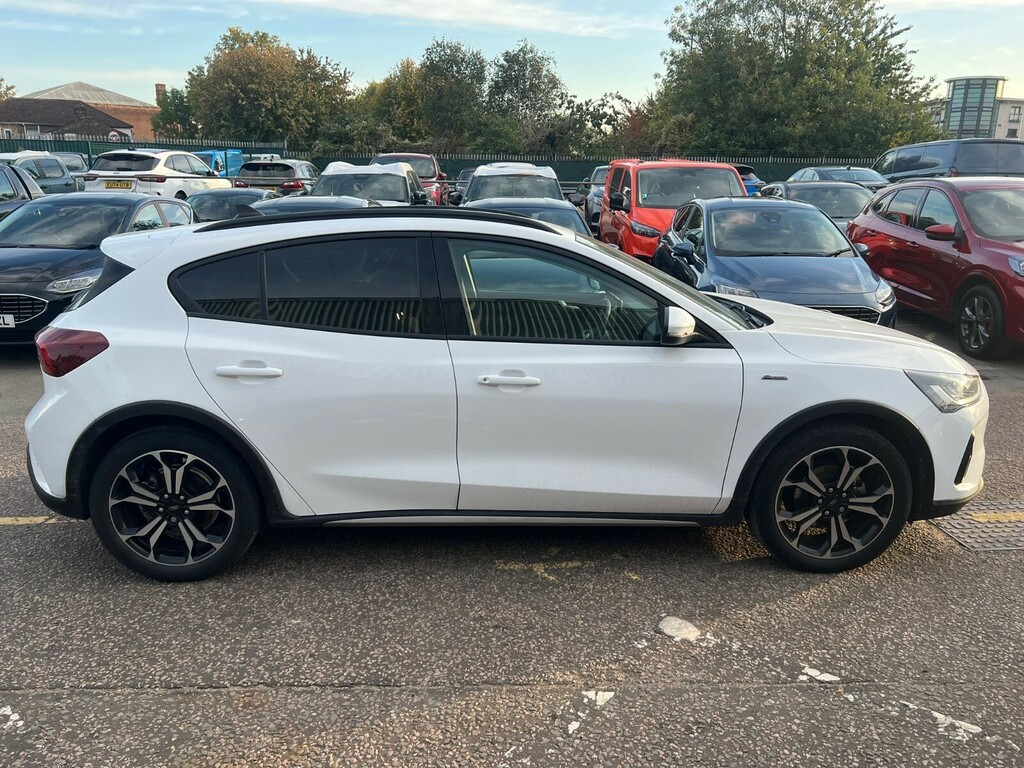 Ford Focus Focus 1.0 Active Vignale Hatc EU22NDE White #4