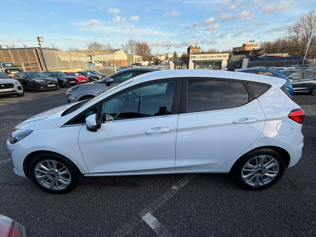 Ford Fiesta Fiesta Hatchback 1.0 Ecoboost Titanium EU72NUX White #5