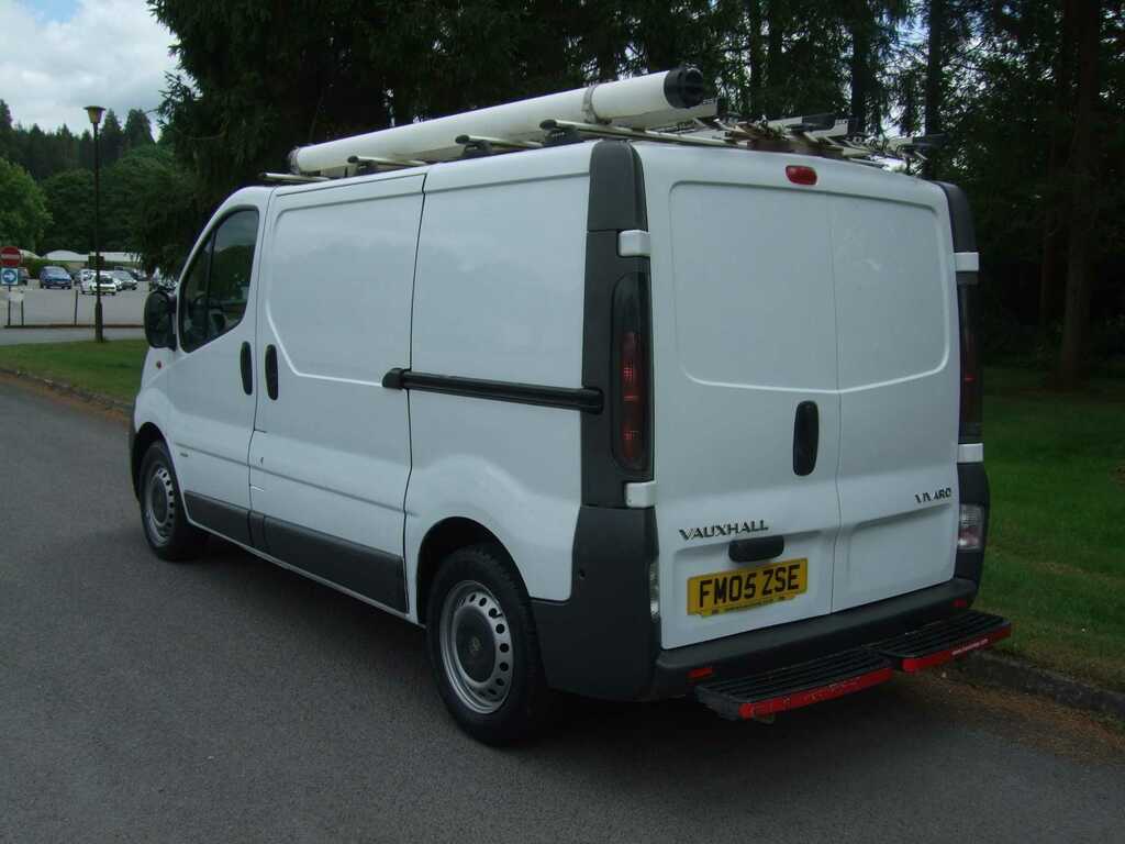 Vauxhall Vivaro Di 2900 Swb White #3
