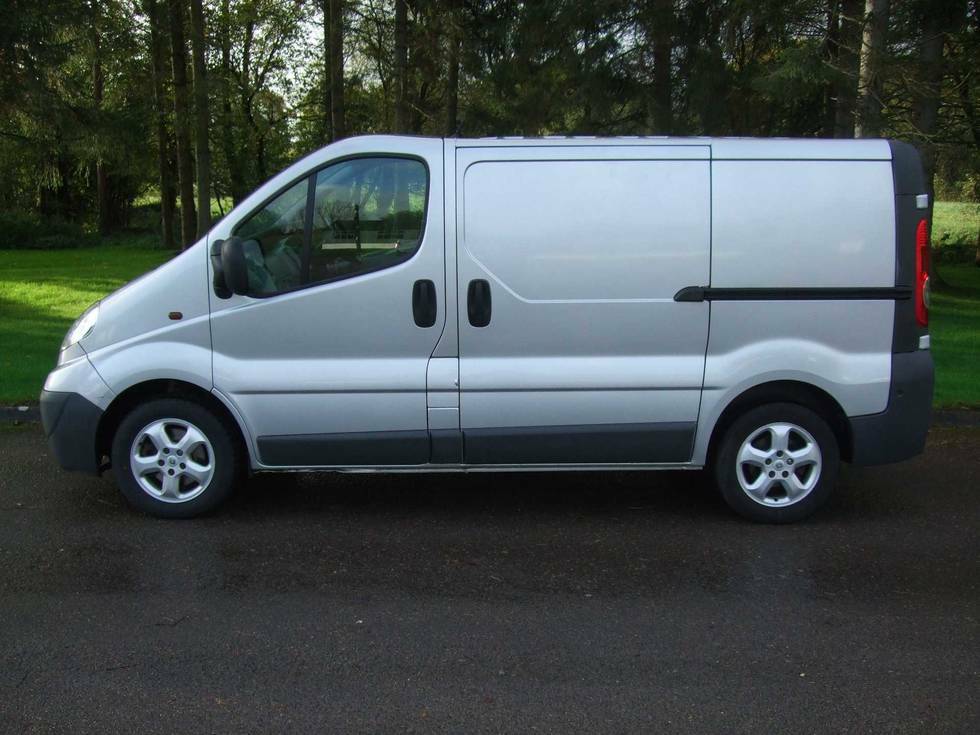 Vauxhall Vivaro 2700Cdti Swb Shr Silver #2