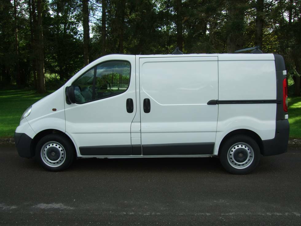 Vauxhall Vivaro 2.0Cdti 115Ps Van 2.7T YR57TDO White #2