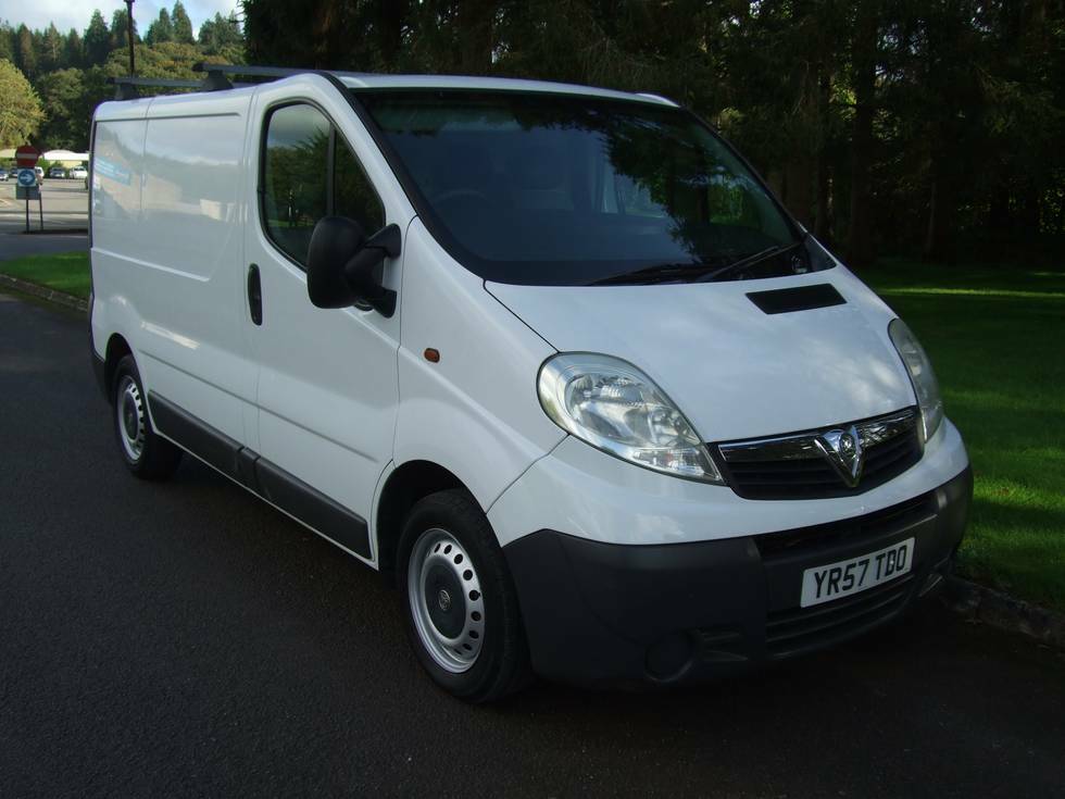 Vauxhall Vivaro 2.0Cdti 115Ps Van 2.7T YR57TDO White #4