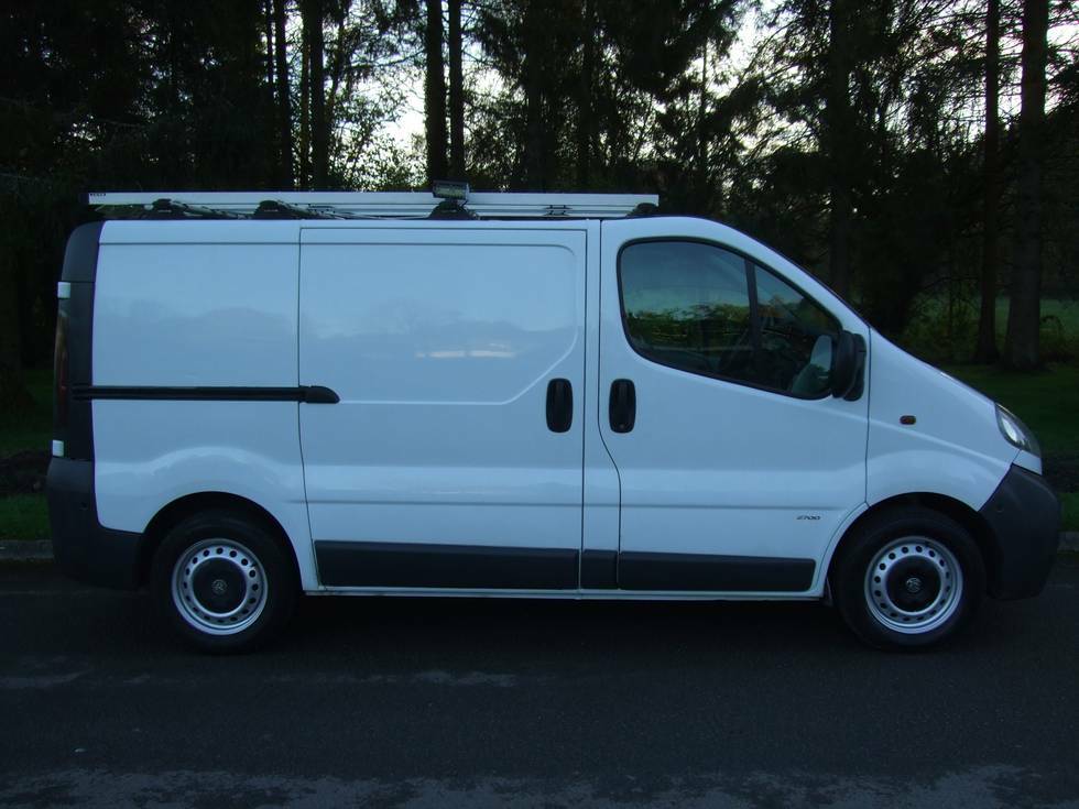 Vauxhall Vivaro Swb 2.7T White #5