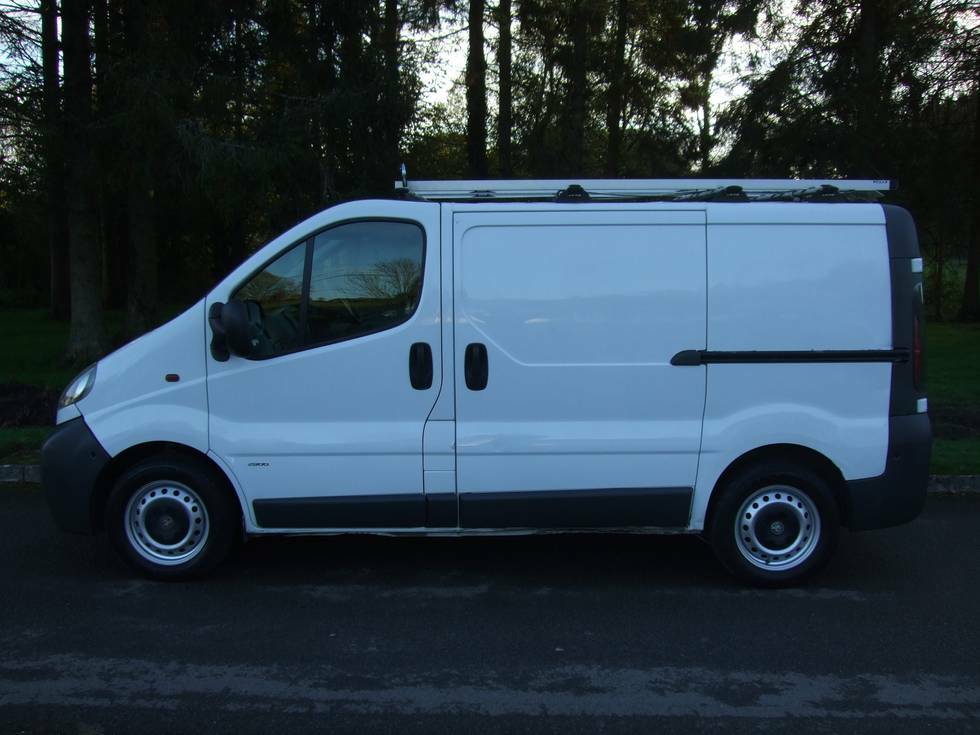 Vauxhall Vivaro Swb 2.7T White #2