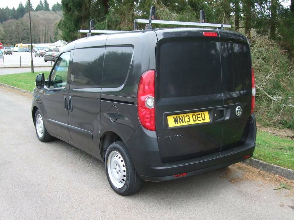 Vauxhall Combo 2000 1.3 Cdti 16V H1 Van Black #3