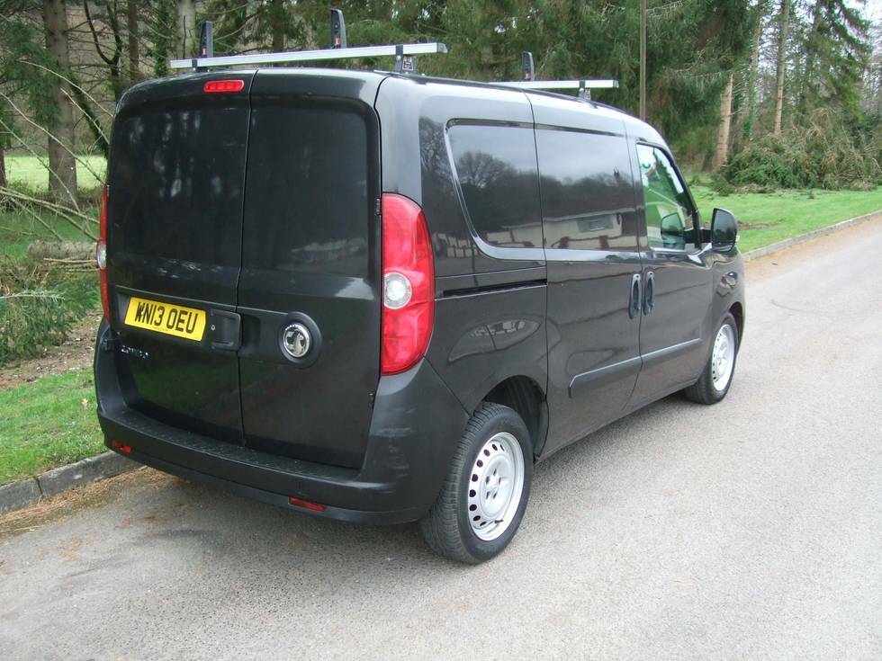 Vauxhall Combo 2000 1.3 Cdti 16V H1 Van Black #6