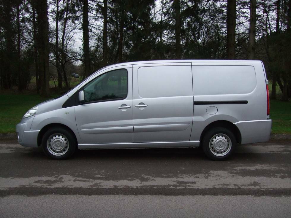 Citroen Dispatch 1200 2.0 Hdi 125 H1 Van Enterprise WG14DLN Silver #2