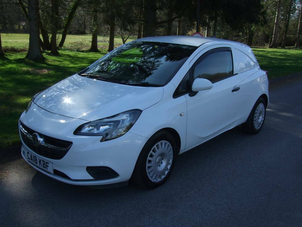 Vauxhall Corsa Van CA18KBF White #4