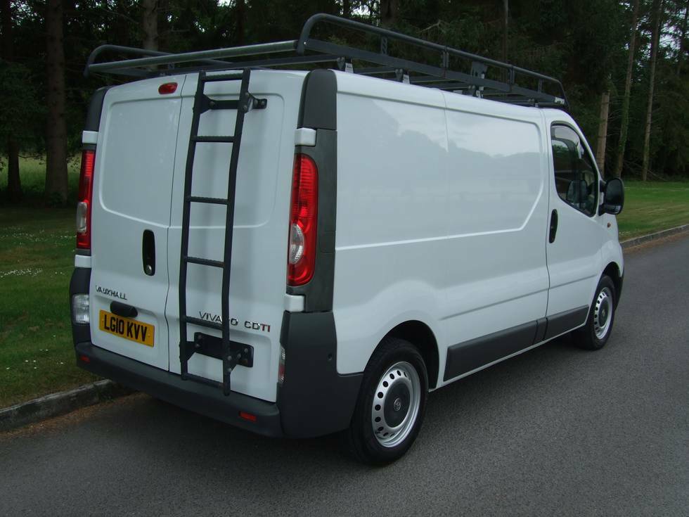 Vauxhall Vivaro 2700Cdti Swb Shr White #6