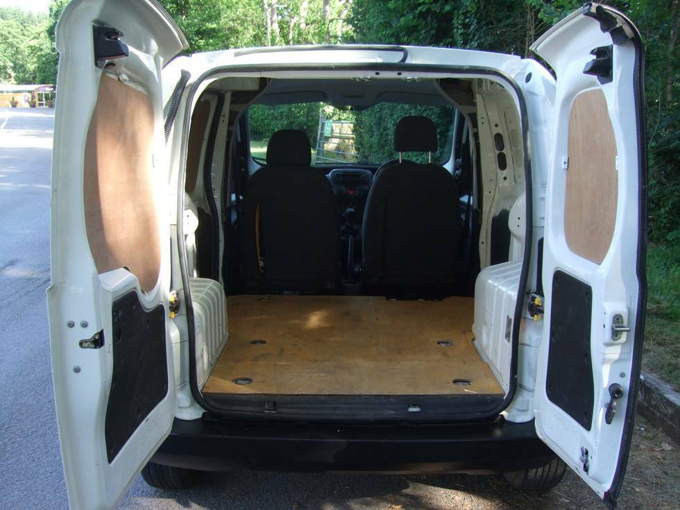 Peugeot Bipper Tepee 2015 1.2 Hdi Professional 75 Bhp White #9