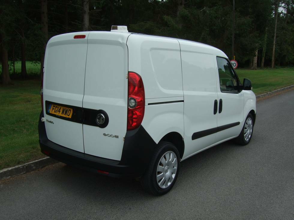 Vauxhall Combo 2300 L1h1 Cdti Ss Ecoflex FG14WWO White #6
