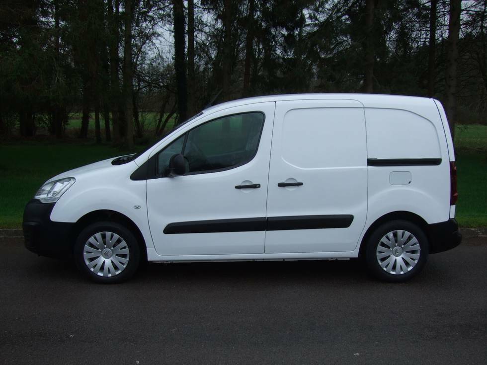 Citroen Berlingo 625 Enterprise L1 Bluehdi LL68BJK White #2