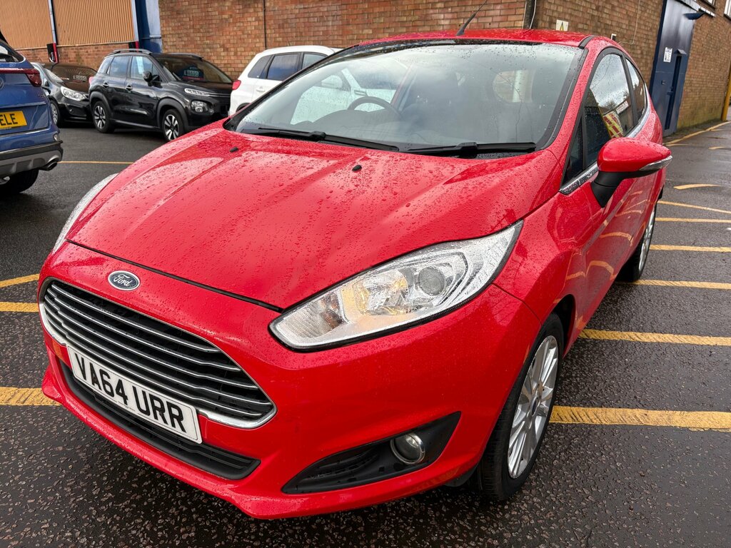 Ford Fiesta 1.25 Zetec Hatchback - 35 Road Tax VA64URR Red #2