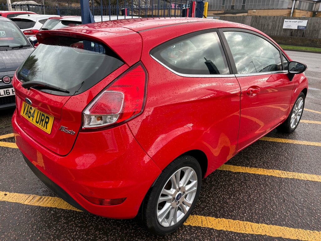 Ford Fiesta 1.25 Zetec Hatchback - 35 Road Tax VA64URR Red #3