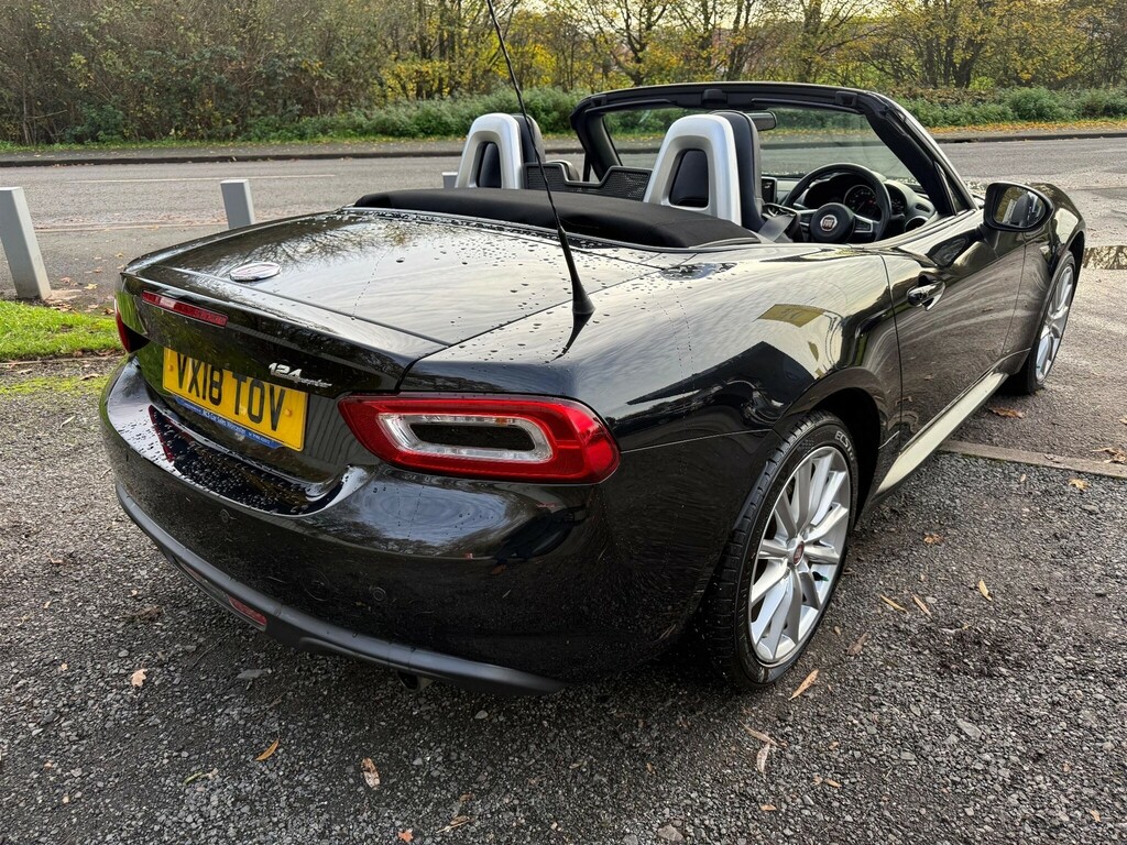 Fiat 124 Spider 1.4 Multiair Lusso Euro 6 VX18TOV Black #3