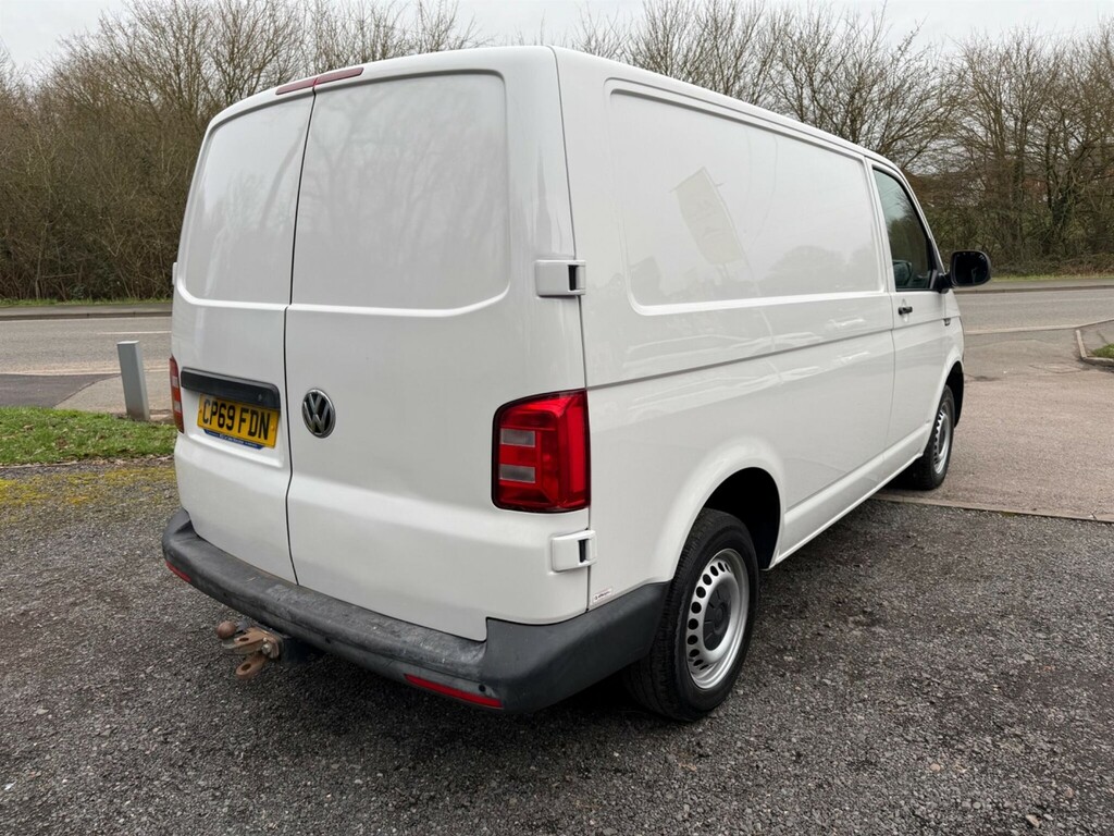 Volkswagen Transporter 2.0 Tdi T28 Startline Fwd Swb Euro 6 Ss CP69FDN White #3