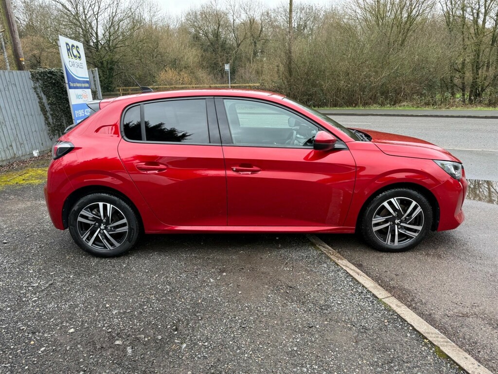 Peugeot 208 1.2 Puretech Allure Premium Euro 6 Ss VO21GUJ Red #2