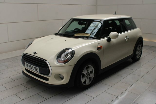 Mini Hatch Cooper White #5