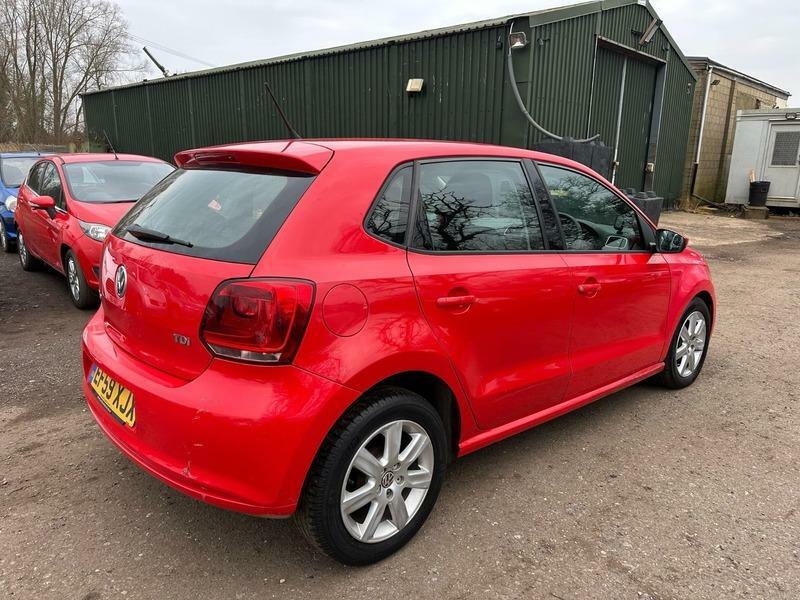 Volkswagen Polo 1.6 Tdi Se Euro 5 Red #5