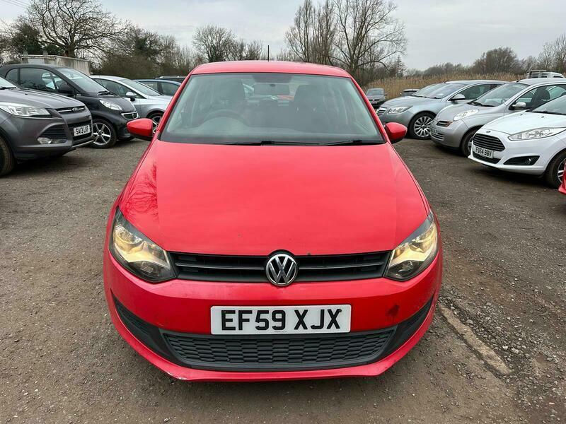 Volkswagen Polo 1.6 Tdi Se Euro 5 Red #2