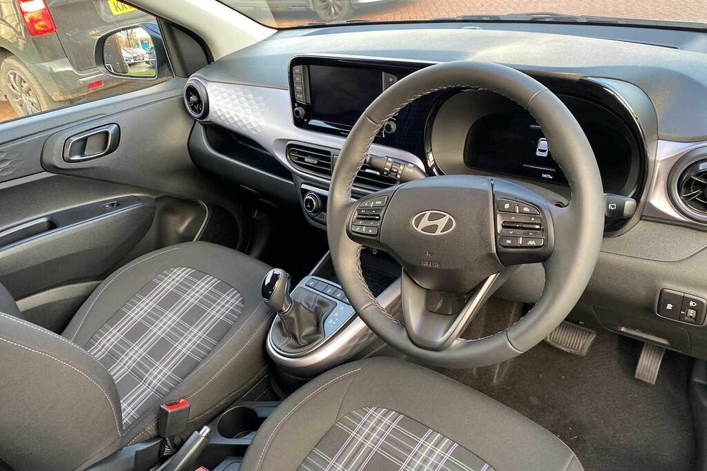 Hyundai I10 1.2 79 Premium Nav FG75UEW Black #6