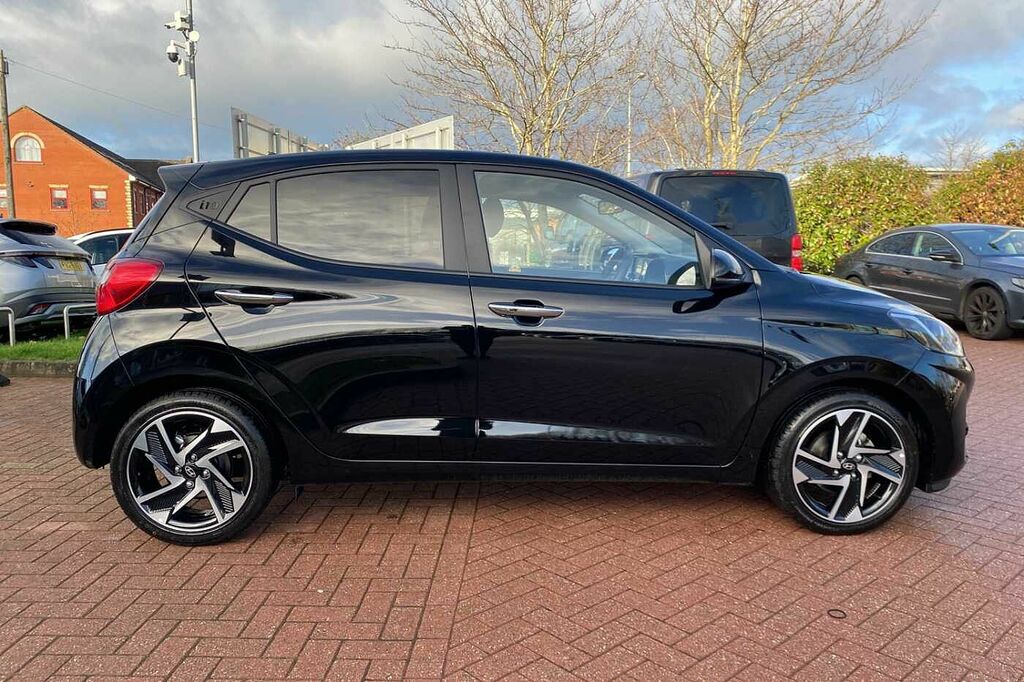Hyundai I10 1.2 79 Premium Nav FG75UEW Black #4