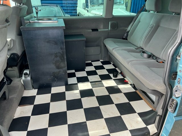 Volkswagen Caravelle 2.5 Td Gl 7 Seats Red #25