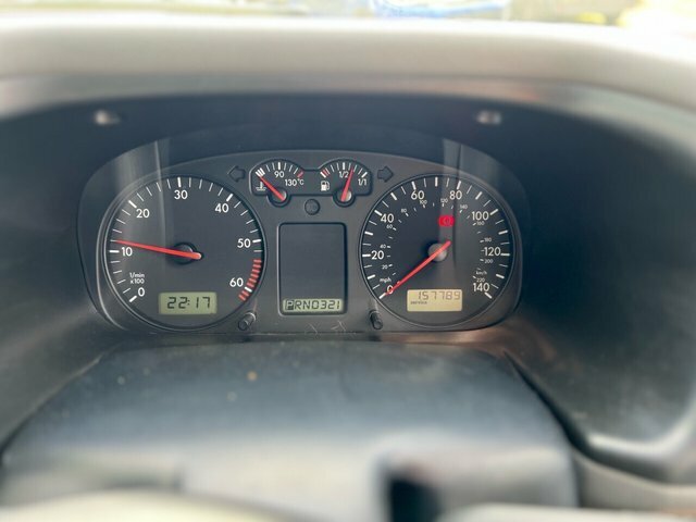 Volkswagen Caravelle 2.5 Td Gl 7 Seats Red #38