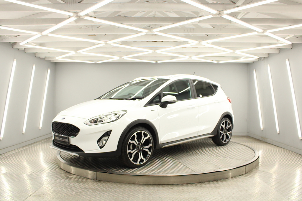Ford Fiesta Hatchback YH71TKT White #5