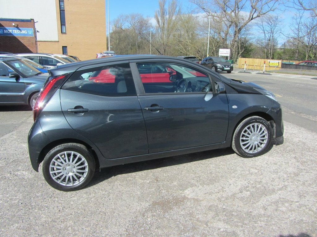 Toyota Aygo 1L X-play FP20UJB Grey #4