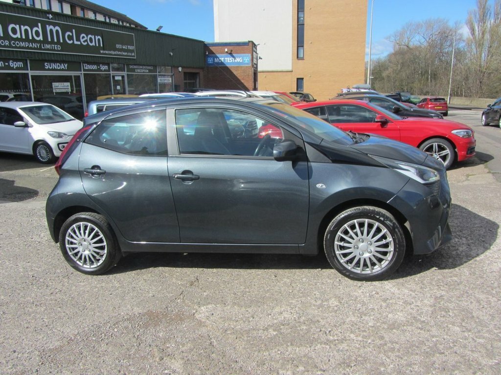 Toyota Aygo 1L X-play FP20UJB Grey #3
