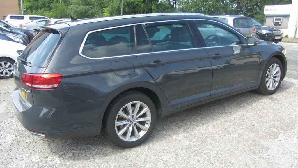 Volkswagen Passat 2L Se Business VN66MWX Grey #5
