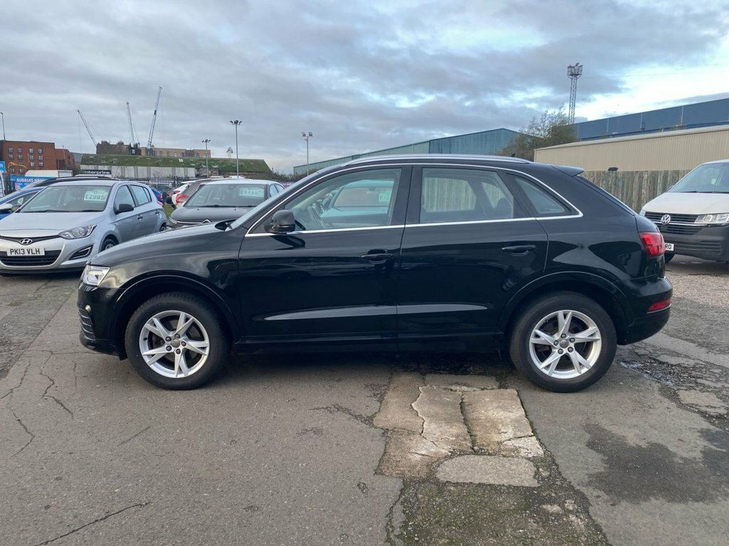 Audi Q3 1.4L Sport AV68EAY Black #4