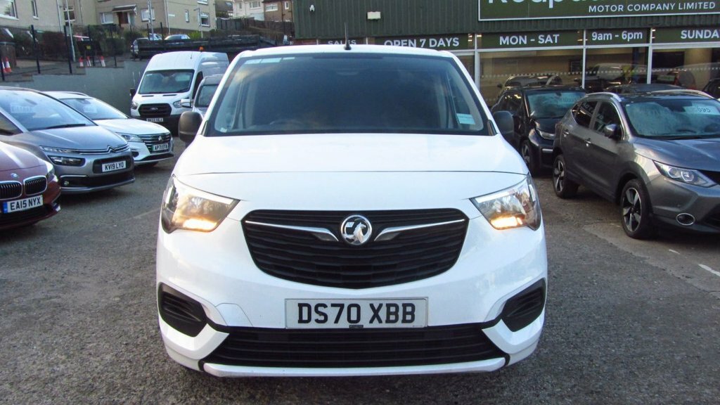 Vauxhall Combo 1.6L Sportive DS70XBB White #2