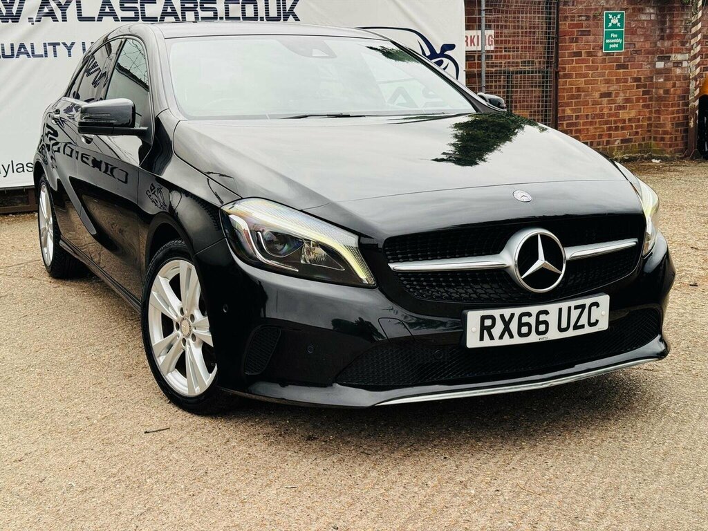 Mercedes-Benz A Class Hatchback 2.1 A200d Sport Premium 7G-dct Euro 6 RX66UZC Black #5