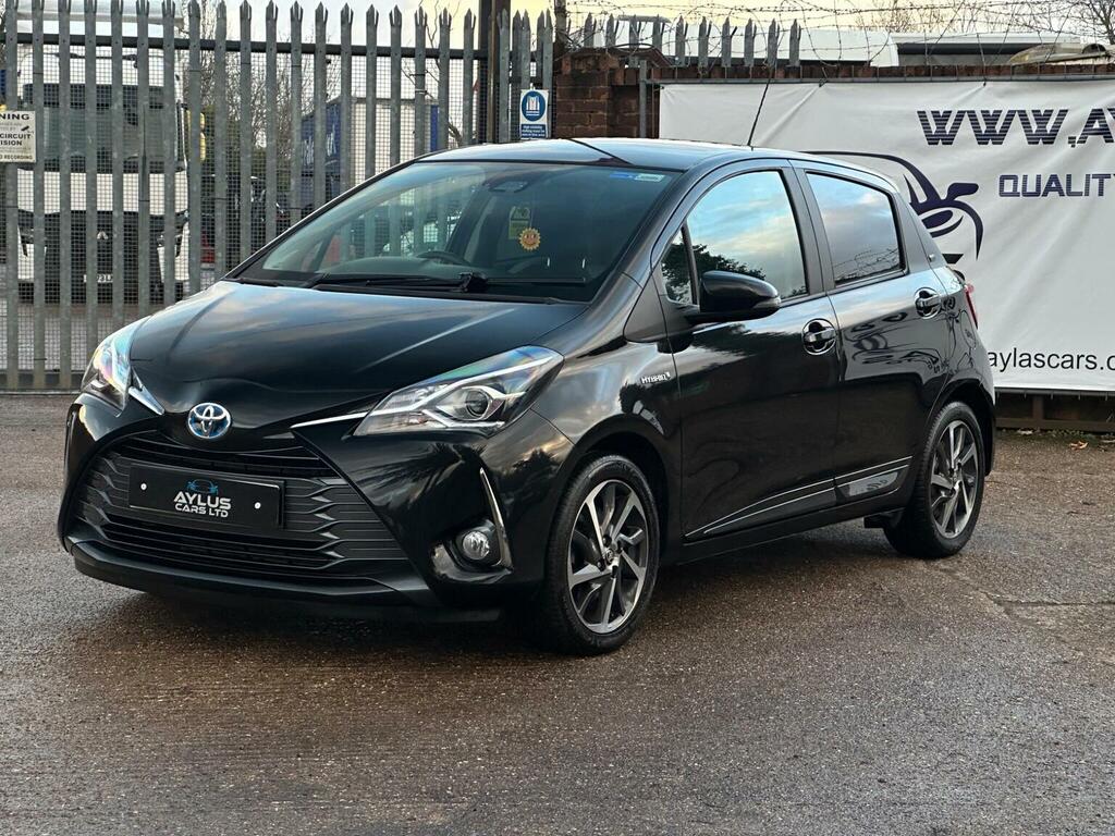 Toyota Yaris Hatchback 1.5 Vvt-h Y20 Bi-tone E-cvt Euro 6 Ss SV20XHX Black #5