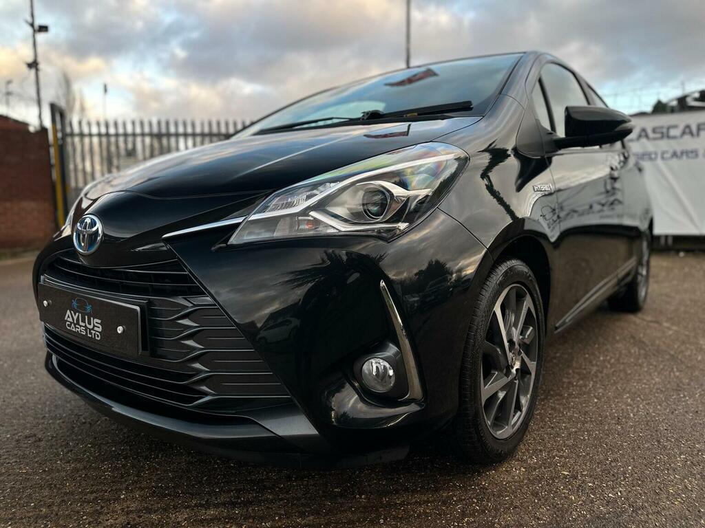 Toyota Yaris Hatchback 1.5 Vvt-h Y20 Bi-tone E-cvt Euro 6 Ss SV20XHX Black #6
