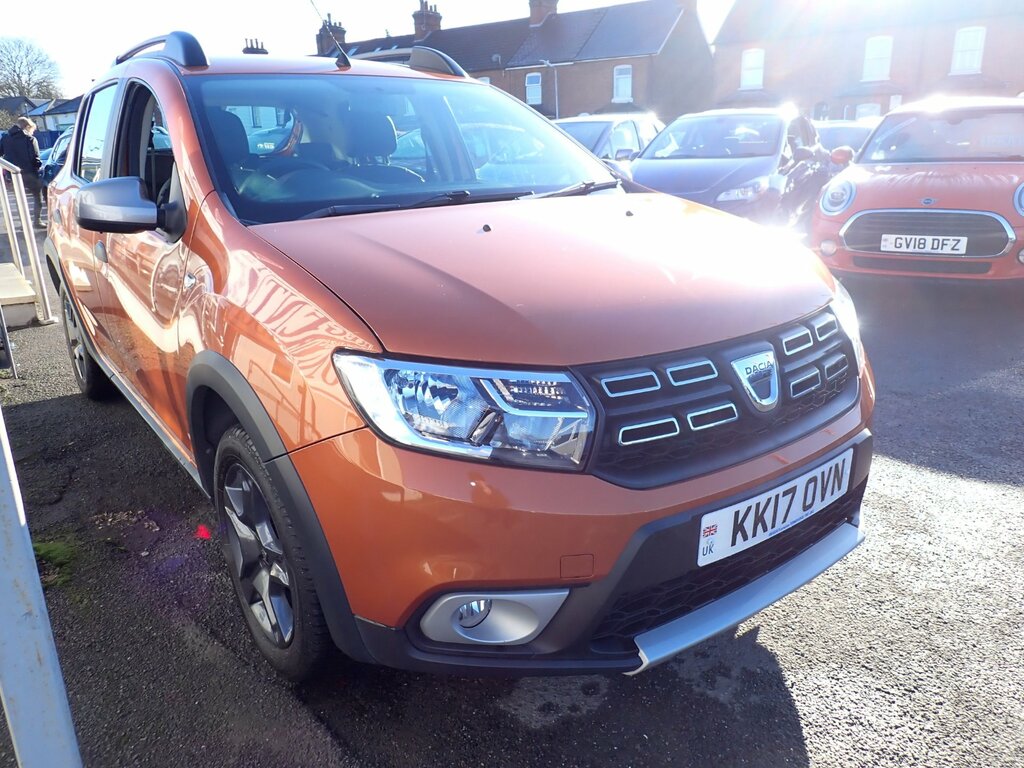 Dacia Sandero Stepway 0.9 Tce Se Summit Hatchback Euro KK17OVN Orange #6