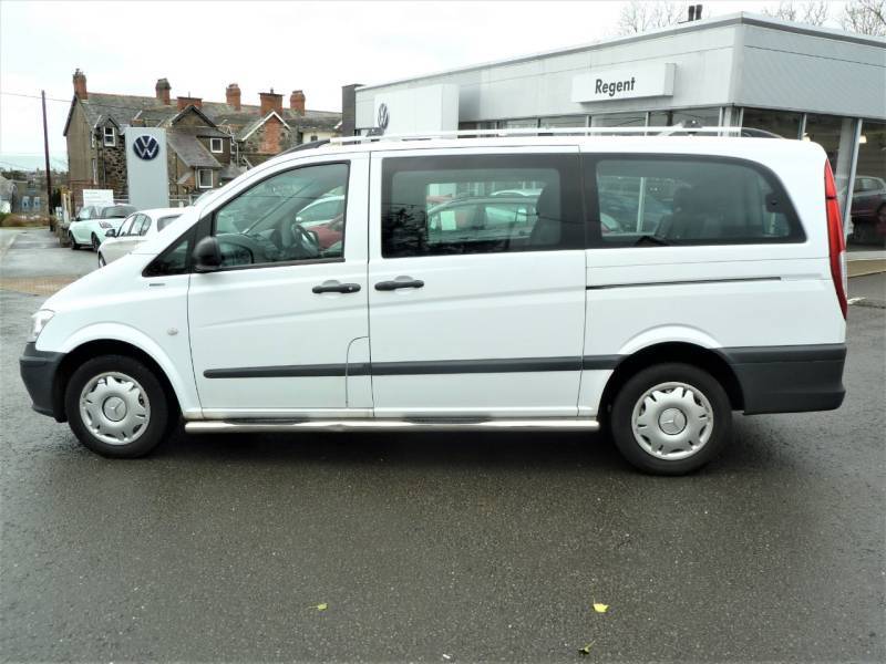 Mercedes-Benz Vito 2012 Traveliner 113Cdi Blueefficiency 8-Seater - 2 White #4