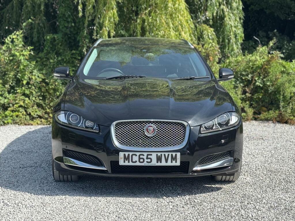 Jaguar XF 2.2D Luxury Sportbrake Euro 5 S S MC65WVM Black #2