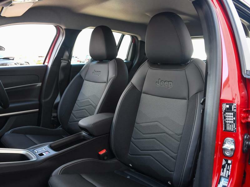 Jeep Avenger 54Kwh Altitude White #6