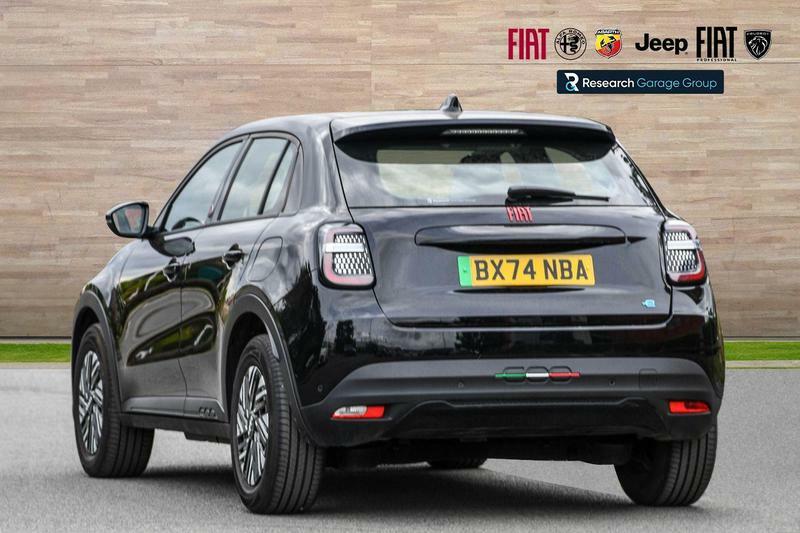 Fiat 600e 54Kwh Red BX74NBA Black #2