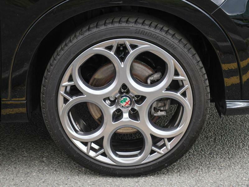 Alfa Romeo Tonale 1.5 Vgt Mhev Ti Dct Euro 6 BF24VUL Black #5