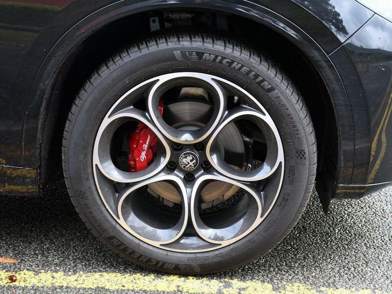 Alfa Romeo Stelvio 2.0T Veloce Q4 Awd Euro 6 Ss BX25MUP Black #5