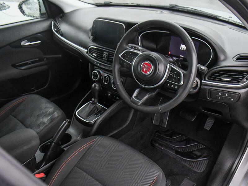 Fiat Tipo 1.5 Firefly Turbo Mhev Garmin Hatchback YO23HBH Grey #3
