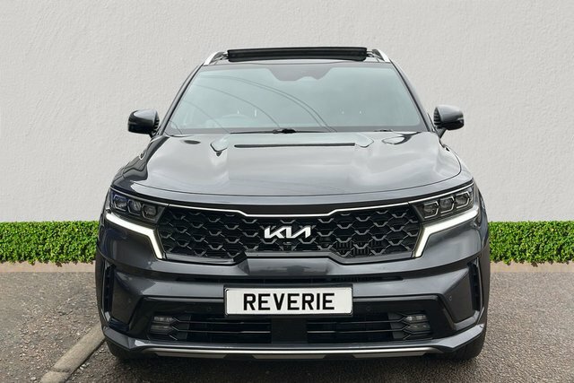 Kia Sorento 1.6 T-gdi 13.8Kwh 4 Suv Plug-in Hybrid Grey #2